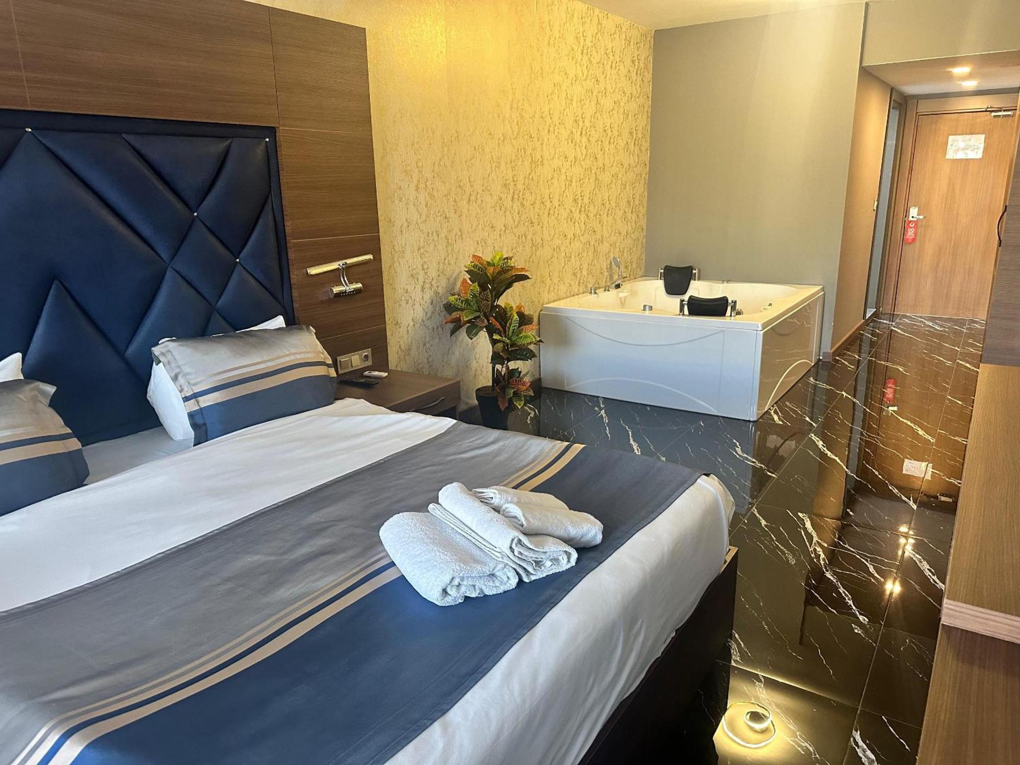 Grand Salizze Hotel Kestel  Bagian luar foto